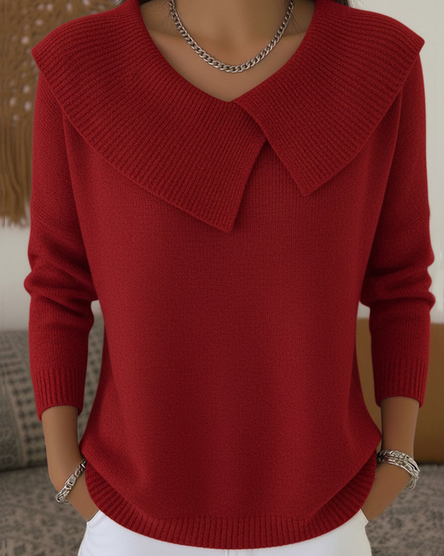 Side profile of the Esmée comfortable everyday pants, highlighting the soft fabric texture and comfortable drape.