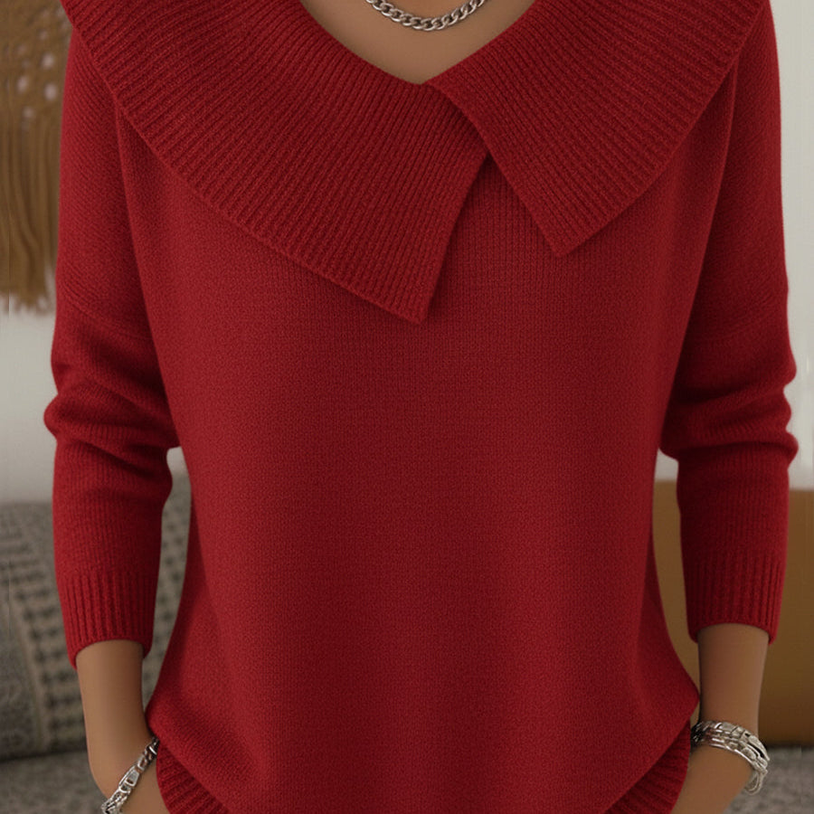 Side profile of the Esmée comfortable everyday pants, highlighting the soft fabric texture and comfortable drape.