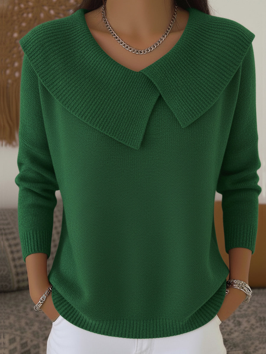 Esmée comfortable everyday pants in a neutral color, front view on a model, showcasing the relaxed fit.