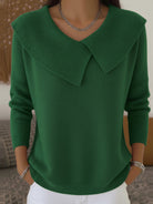 Esmée comfortable everyday pants in a neutral color, front view on a model, showcasing the relaxed fit.