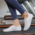 Mauve Maeve comfort orthopedic shoes, highlighting the soft materials used.