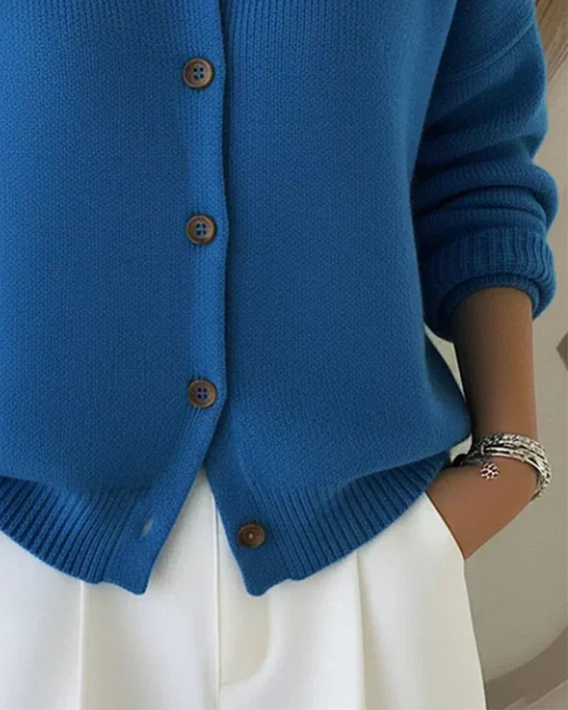 Back view of the Marlow comfortable cardigan, showing the harmonious line and freedom of movement.
