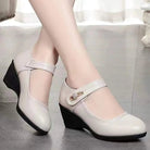 Close-up of the gel-effect cushioned sole of an Elara mid-heel shoe, demonstrating the pressure-reducing technology.